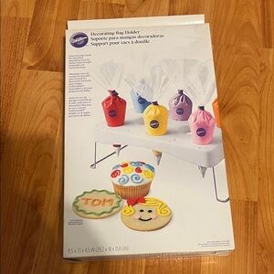 Wilton Decorating Bag Holder, New In The Box